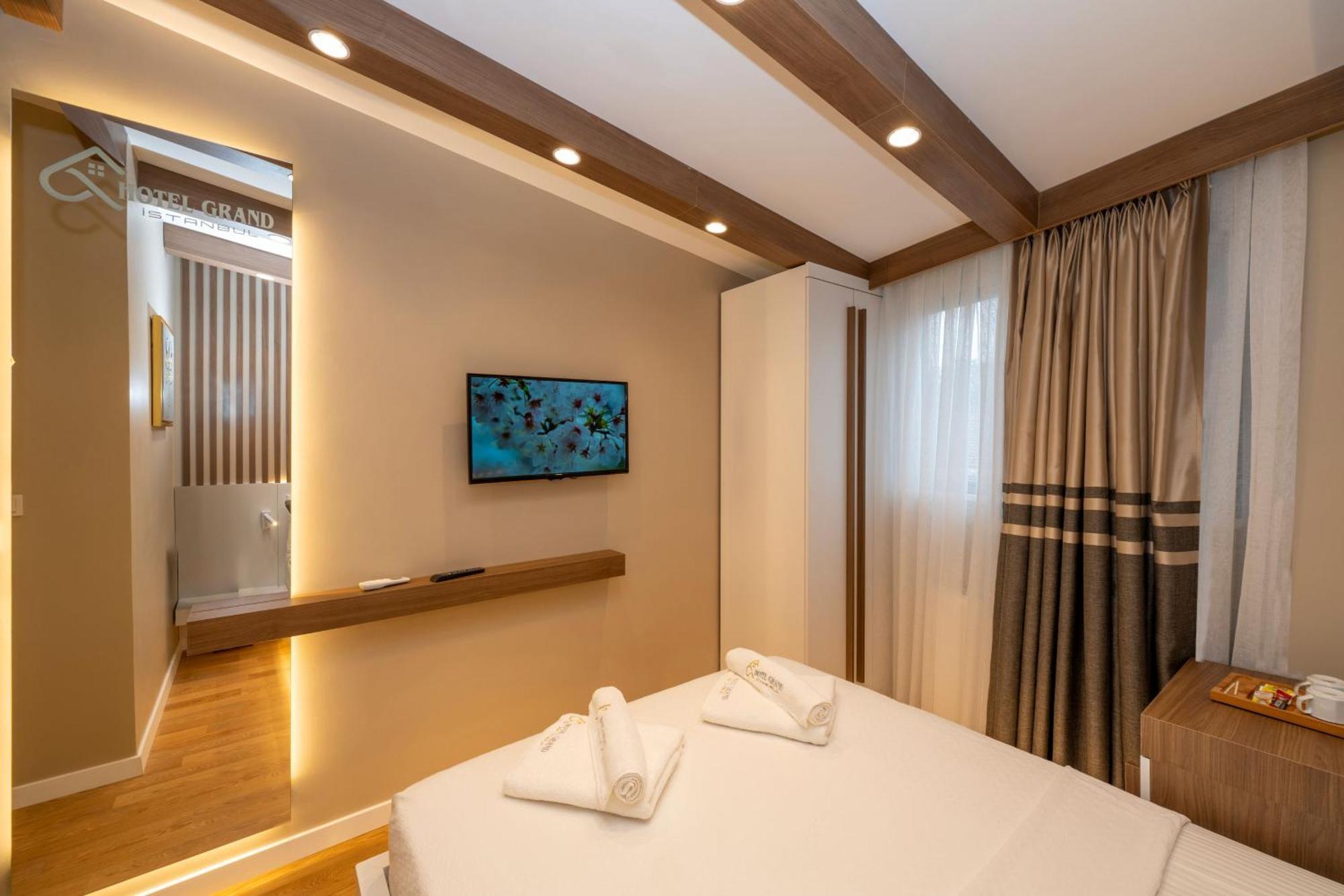 Grand İstanbul Hotel Dış mekan fotoğraf