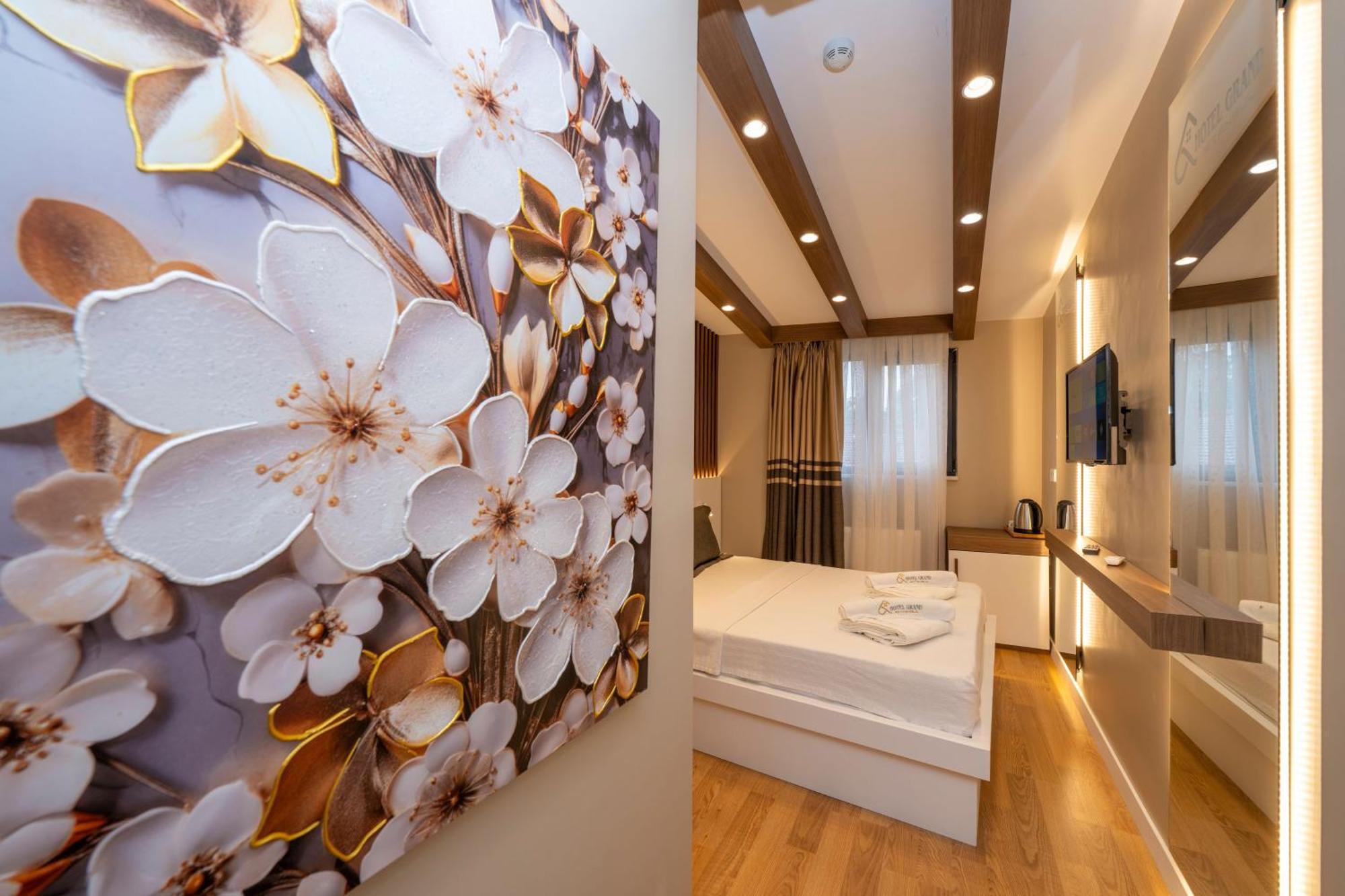Grand İstanbul Hotel Dış mekan fotoğraf