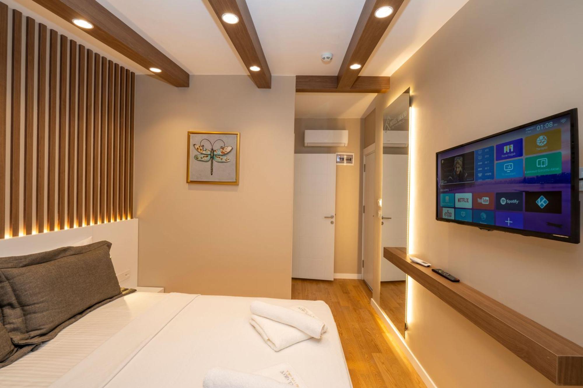Grand İstanbul Hotel Dış mekan fotoğraf